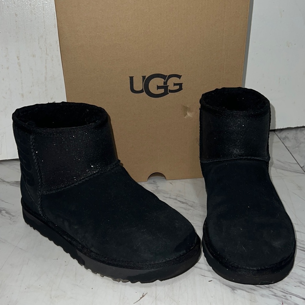 Ugg classic mini sparkle